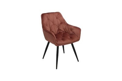 A Mia étkezőszék mályva bársony borítása és modern, letisztult megjelenése eleganciát és stílust csempész bármely helyiségbe. Kellemesen puha kárpitozása kényelmes ülést nyújt, míg masszív fém lábai pedig a megbízhatóságáról gondoskodnak.