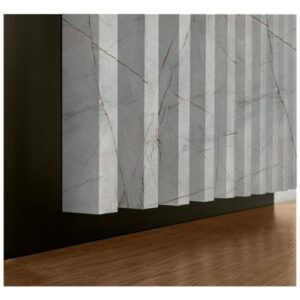 A Szürke márvány lamella elegáns, prémium fa lamellás panel szürke márványhatású dekorfóliával. Modern, letisztult designja optikailag tágítja a teret, faldekorációként pedig tökéletes választás lehet a minimalista és stílusos enteriőrökbe egyaránt.
