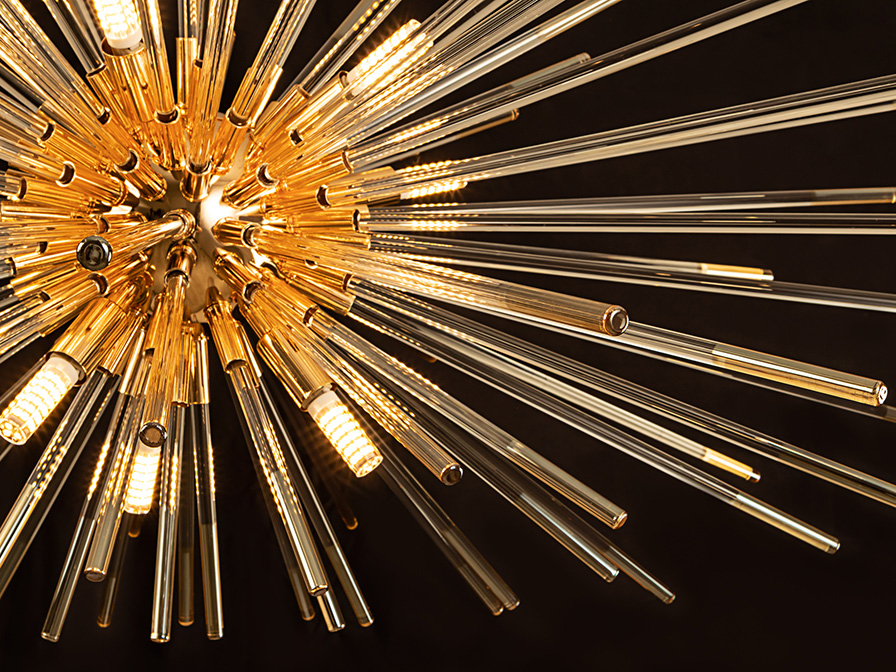 Evasion csillár 381635 Evasion csillár 381635 fémből készült csillár, fényes arany bevonatú lámpatesttel víztiszta, szferoid (gömb) formájú diffúzorral. Állítható hosszúsággal.