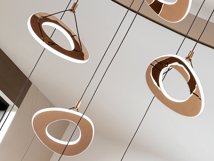 Mirena csillár 690847 Mirena csillár 690847 acélból készült csillogó rózsaarany felülettel. A lámpaburák opál akrilból készültek. Állítható hosszúsággal.