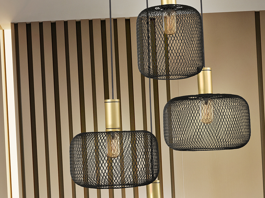 Osiris csillár 910477 Osiris csillár 910477 fémből készült függeszték, fekete felülettel. A lámpabúra fémhálóból készült, fekete felülettel. Állítható hosszúsággal.