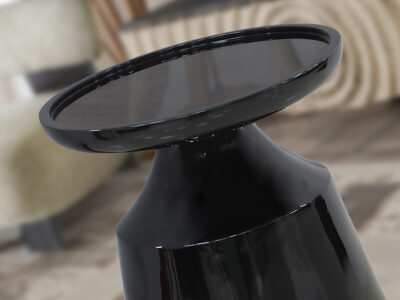 Mina kisasztal 217378